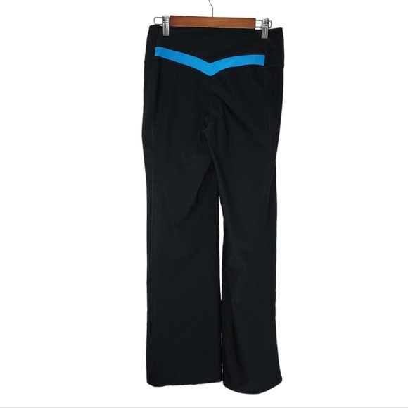 Nike dry fit flare yoga leggings - Picture 5 of 9